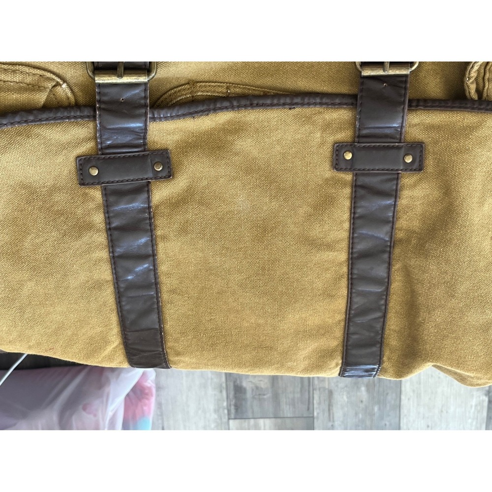 Aeropostale Authentic Brand Khaki Canvas Messenger Bag with Leather‎ Accents